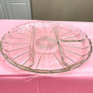 EUC Vtg Round Clear Glass Relish Dish with 4 Sections and Cornflower Etching